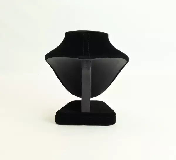 Buste en Feutrine Noire pour Présentation Colliers - 15 cm.