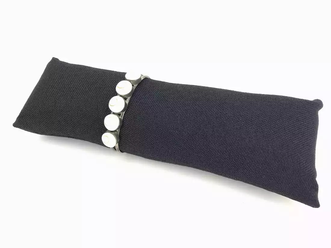 Long Coussin en Coton Noir pour Bracelet Montre - 23 x 7 cm 